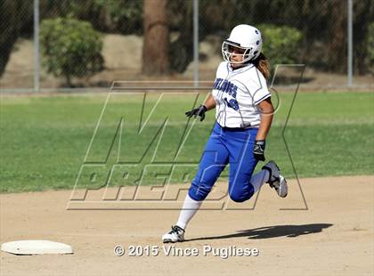 Thumbnail 1 in Crescenta Valley @ Burbank photogallery.