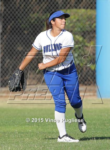 Thumbnail 3 in Crescenta Valley @ Burbank photogallery.