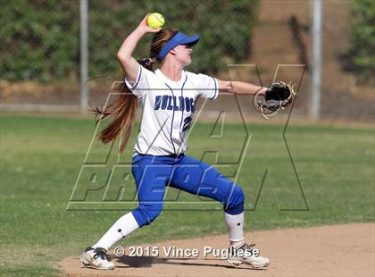 Thumbnail 3 in Crescenta Valley @ Burbank photogallery.