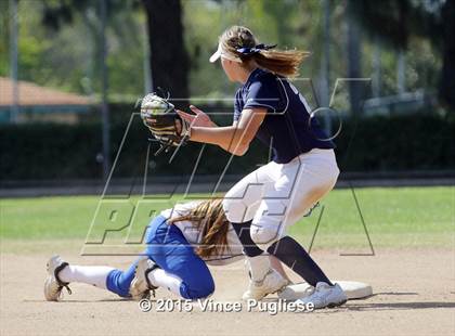 Thumbnail 3 in Crescenta Valley @ Burbank photogallery.