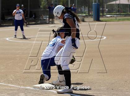Thumbnail 3 in Crescenta Valley @ Burbank photogallery.