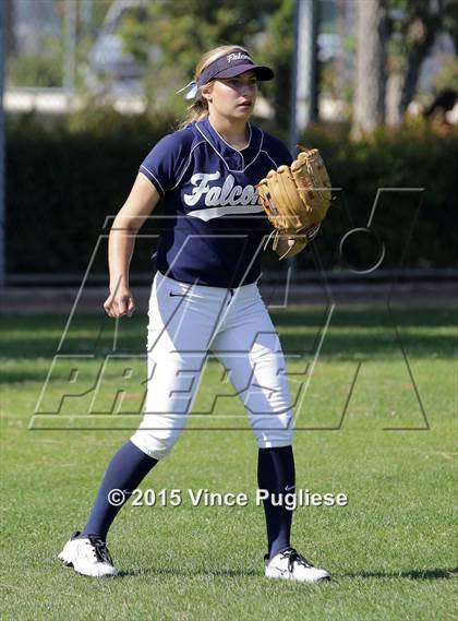 Thumbnail 1 in Crescenta Valley @ Burbank photogallery.