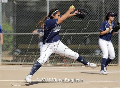 Thumbnail 2 in Crescenta Valley @ Burbank photogallery.