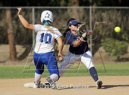 Thumbnail 3 in Crescenta Valley @ Burbank photogallery.