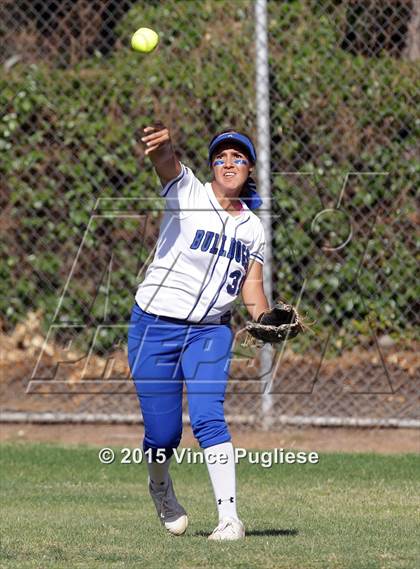 Thumbnail 1 in Crescenta Valley @ Burbank photogallery.