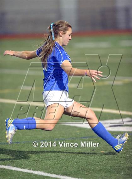 Thumbnail 1 in Seattle Prep vs Sumner (WIAA 3A 1st Round) photogallery.