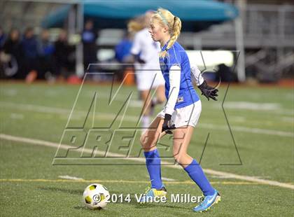 Thumbnail 1 in Seattle Prep vs Sumner (WIAA 3A 1st Round) photogallery.