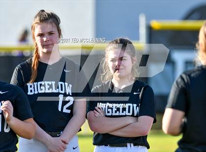 Thumbnail 1 in Bigelow vs South Side (Bee Branch) photogallery.