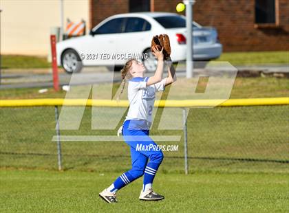 Thumbnail 1 in Bigelow vs South Side (Bee Branch) photogallery.