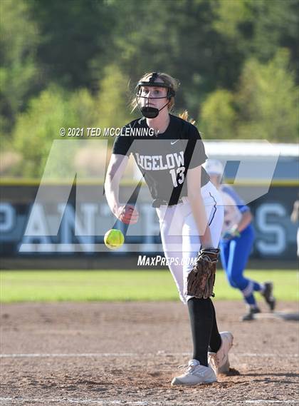 Thumbnail 1 in Bigelow vs South Side (Bee Branch) photogallery.