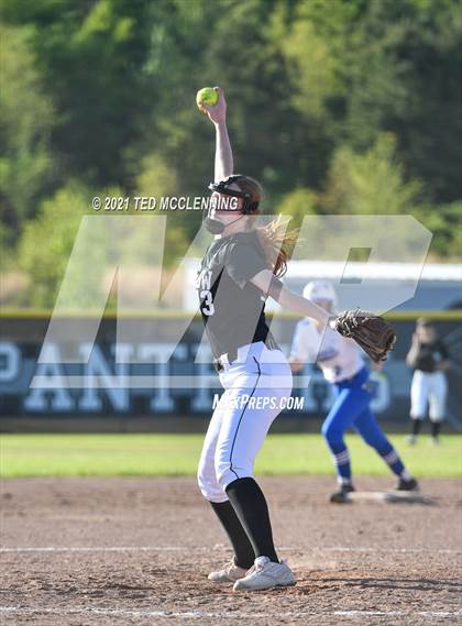 Thumbnail 2 in Bigelow vs South Side (Bee Branch) photogallery.