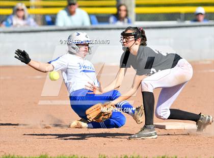 Thumbnail 3 in Bigelow vs South Side (Bee Branch) photogallery.