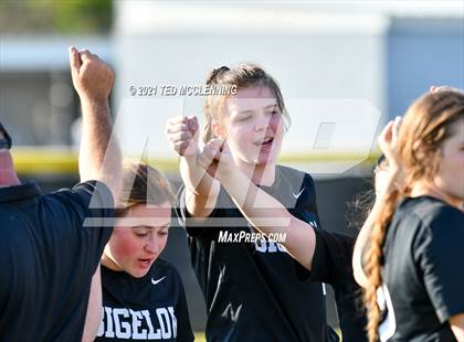 Thumbnail 3 in Bigelow vs South Side (Bee Branch) photogallery.