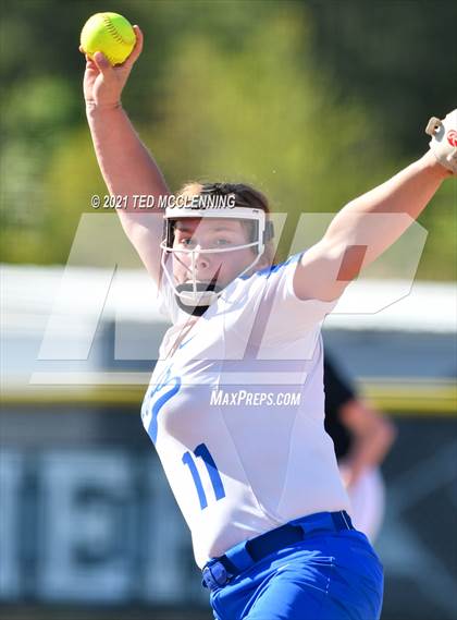 Thumbnail 1 in Bigelow vs South Side (Bee Branch) photogallery.