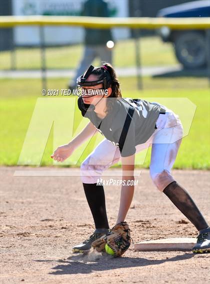 Thumbnail 2 in Bigelow vs South Side (Bee Branch) photogallery.
