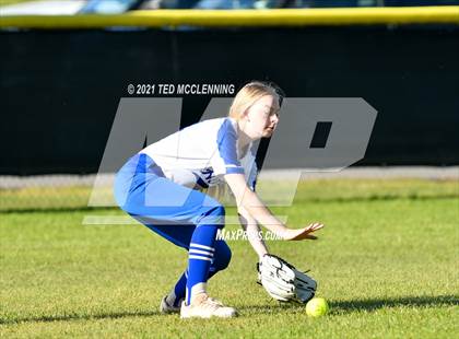 Thumbnail 3 in Bigelow vs South Side (Bee Branch) photogallery.