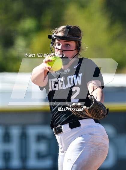 Thumbnail 1 in Bigelow vs South Side (Bee Branch) photogallery.