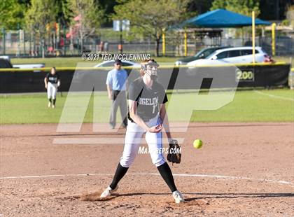 Thumbnail 3 in Bigelow vs South Side (Bee Branch) photogallery.