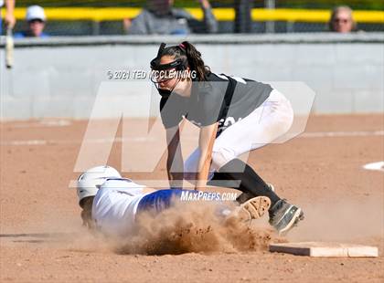 Thumbnail 3 in Bigelow vs South Side (Bee Branch) photogallery.
