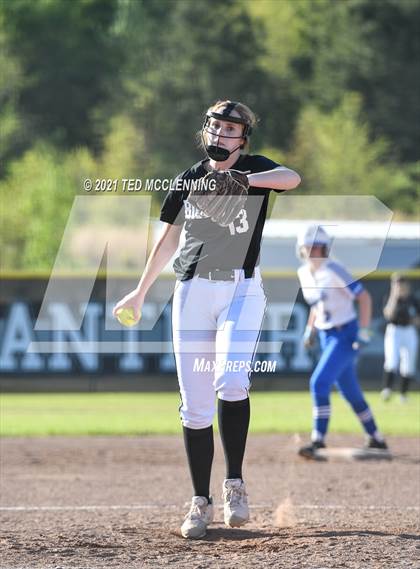 Thumbnail 3 in Bigelow vs South Side (Bee Branch) photogallery.