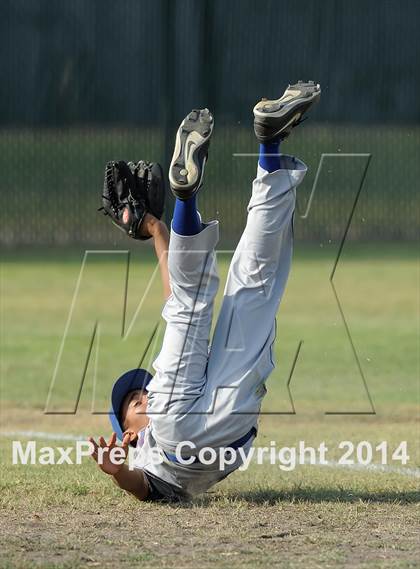 Thumbnail 3 in Serra @ Loara (CIF-SS D3 Playoff) photogallery.