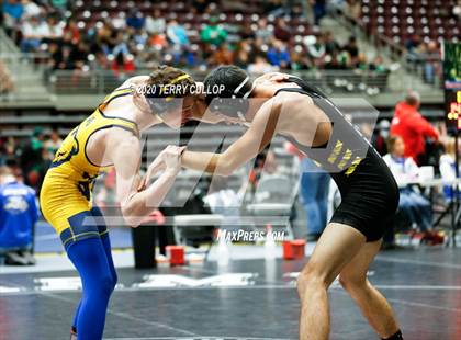 Thumbnail 1 in UHSAA 3A Divisional Meet photogallery.