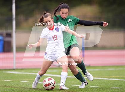 Thumbnail 1 in St. Ignatius vs. Sacred Heart Cathedral Prep photogallery.