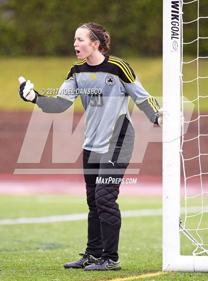 Thumbnail 2 in St. Ignatius vs. Sacred Heart Cathedral Prep photogallery.