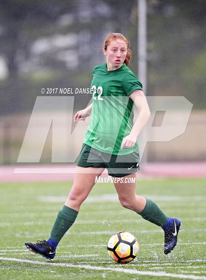 Thumbnail 1 in St. Ignatius vs. Sacred Heart Cathedral Prep photogallery.