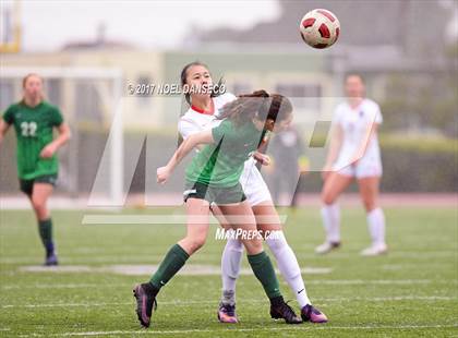 Thumbnail 1 in St. Ignatius vs. Sacred Heart Cathedral Prep photogallery.