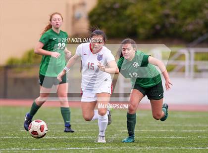 Thumbnail 3 in St. Ignatius vs. Sacred Heart Cathedral Prep photogallery.