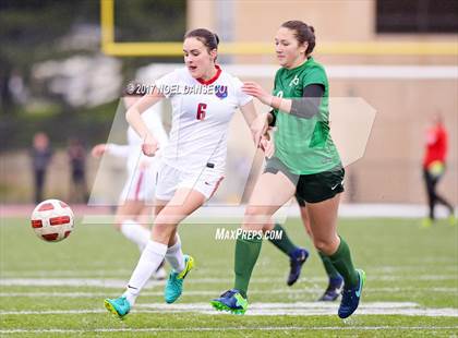 Thumbnail 3 in St. Ignatius vs. Sacred Heart Cathedral Prep photogallery.