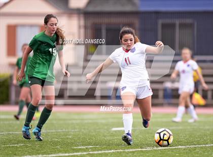 Thumbnail 2 in St. Ignatius vs. Sacred Heart Cathedral Prep photogallery.