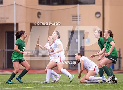 Thumbnail 3 in St. Ignatius vs. Sacred Heart Cathedral Prep photogallery.