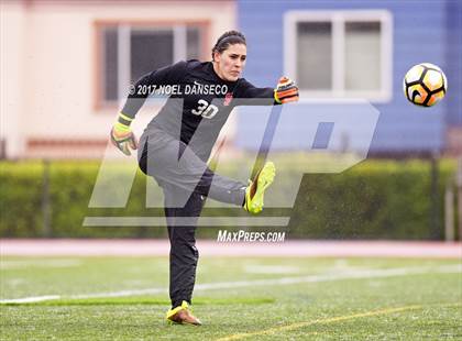 Thumbnail 1 in St. Ignatius vs. Sacred Heart Cathedral Prep photogallery.