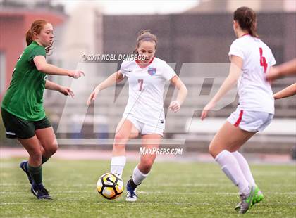 Thumbnail 1 in St. Ignatius vs. Sacred Heart Cathedral Prep photogallery.