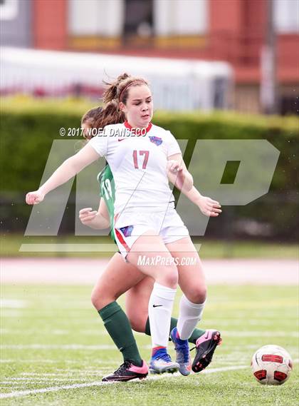Thumbnail 3 in St. Ignatius vs. Sacred Heart Cathedral Prep photogallery.