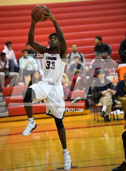 Thumbnail 1 in Silsbee vs Klein Collins (Cypress Hoops Invitational) photogallery.