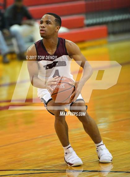 Thumbnail 1 in Silsbee vs Klein Collins (Cypress Hoops Invitational) photogallery.