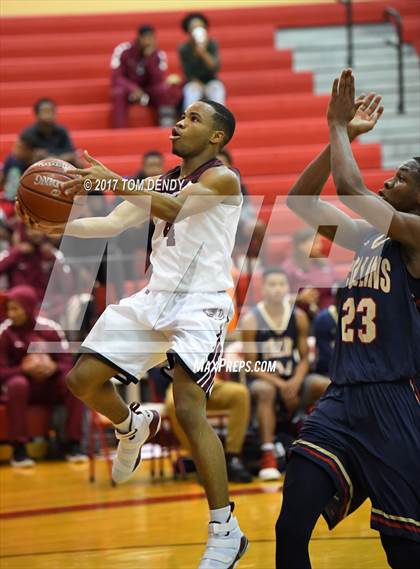 Thumbnail 2 in Silsbee vs Klein Collins (Cypress Hoops Invitational) photogallery.