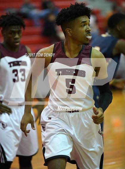 Thumbnail 1 in Silsbee vs Klein Collins (Cypress Hoops Invitational) photogallery.