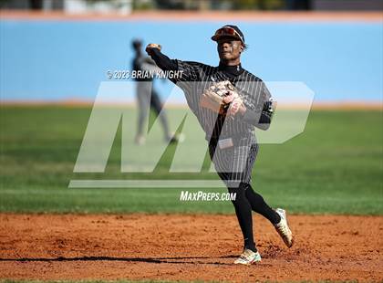 Thumbnail 3 in Fort Meade vs. Lake Region photogallery.