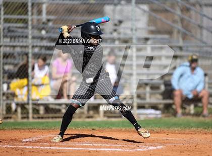 Thumbnail 3 in Fort Meade vs. Lake Region photogallery.