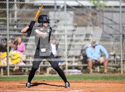 Thumbnail 2 in Fort Meade vs. Lake Region photogallery.