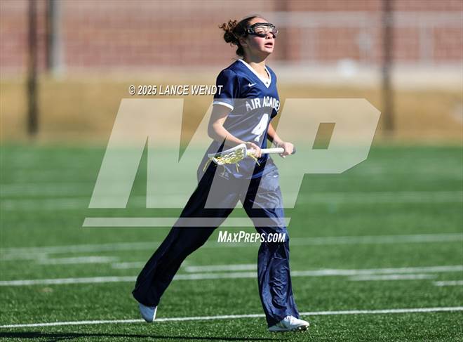 null - Photo 01