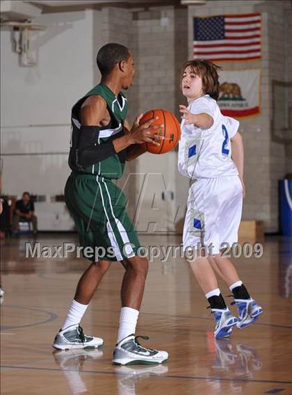 Thumbnail 1 in Catalina Foothills vs Upland (MaxPreps Holiday Classic) photogallery.