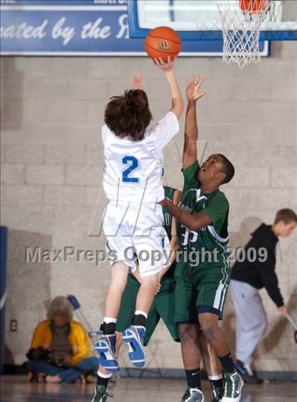 Thumbnail 2 in Catalina Foothills vs Upland (MaxPreps Holiday Classic) photogallery.