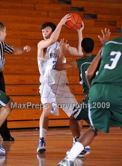 Thumbnail 2 in Catalina Foothills vs Upland (MaxPreps Holiday Classic) photogallery.