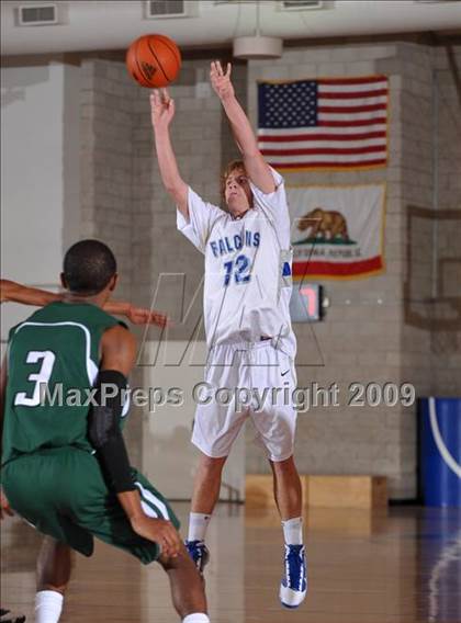 Thumbnail 2 in Catalina Foothills vs Upland (MaxPreps Holiday Classic) photogallery.