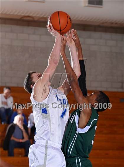 Thumbnail 3 in Catalina Foothills vs Upland (MaxPreps Holiday Classic) photogallery.